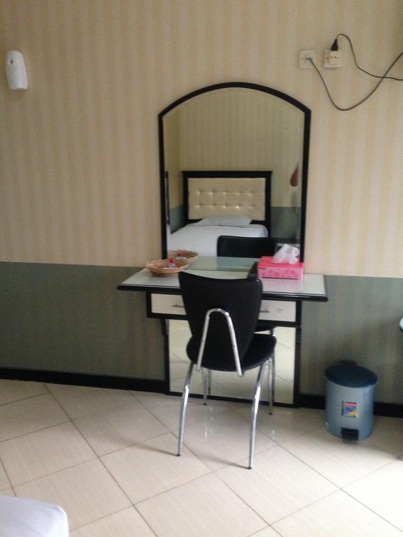 Global Inn Keluarga Sedati Habitación foto
