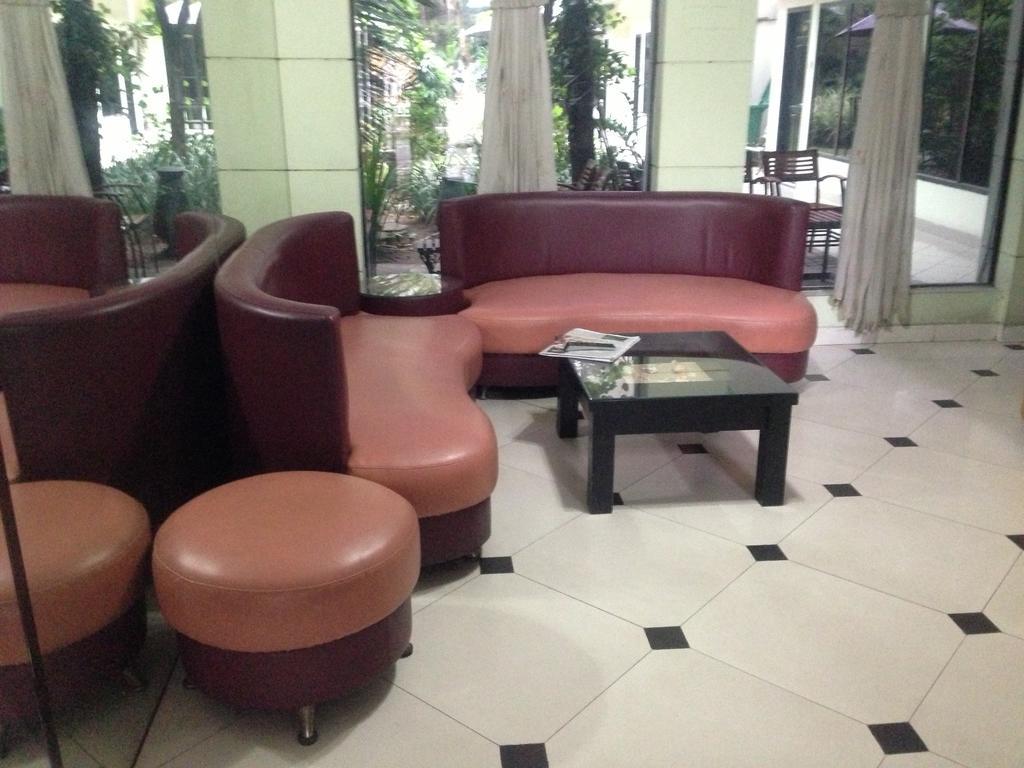 Global Inn Keluarga Sedati Exterior foto